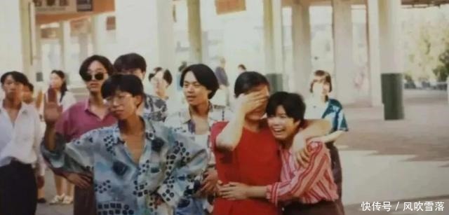 华语乐坛经典歌词100句原来人生,只有三件事值得说(上)