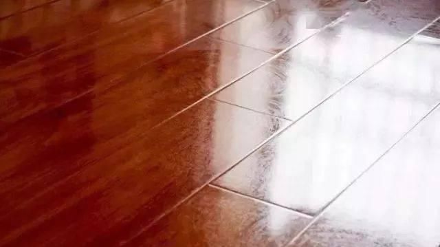 地才|拖了25年地才知道,只要水里滴一滴它,地板光洁透亮,一周不落灰