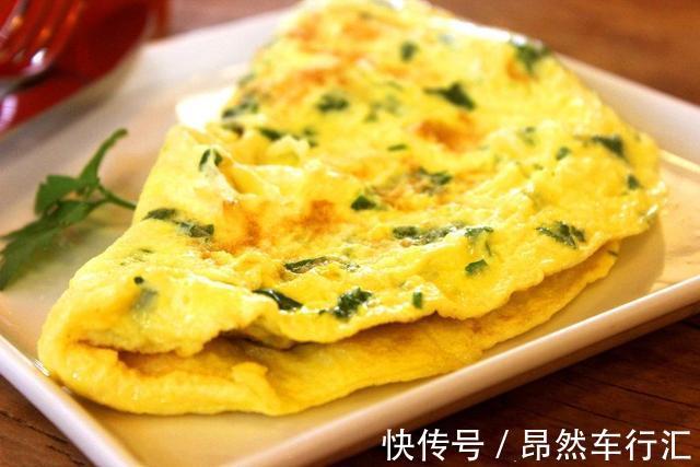 kenzie|健身15年的她,136斤多肉身材,看起来比维密超模还美上几分