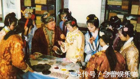 红楼梦&《红楼梦》刘姥姥夸黛玉、赞惜春,为何到了薛宝钗住处却一声不吭