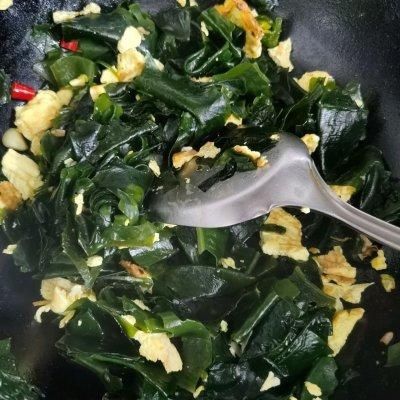 日常|#我的养生日常-远离秋燥#裙带菜炒鸡蛋