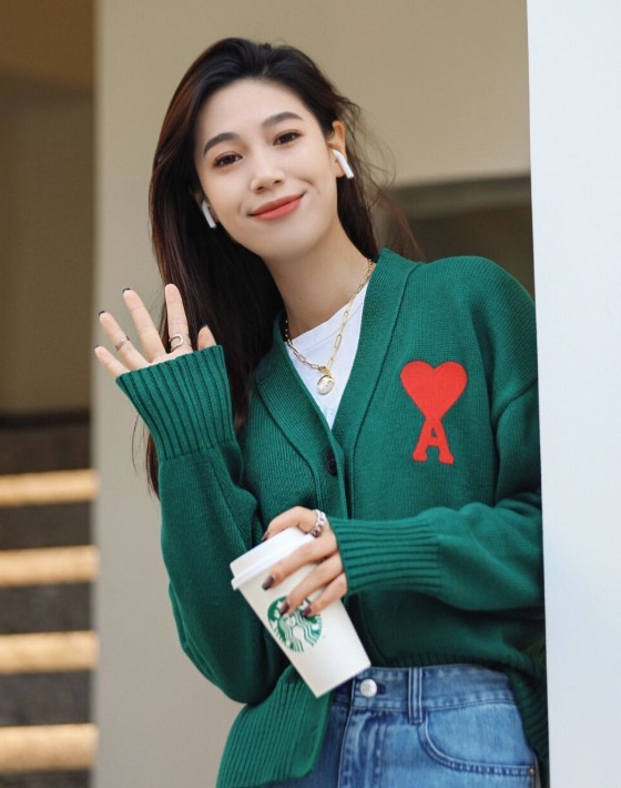 塞衣角|冬天怎么穿阔腿裤?建议搭配这4种上衣,显高显瘦不是梦