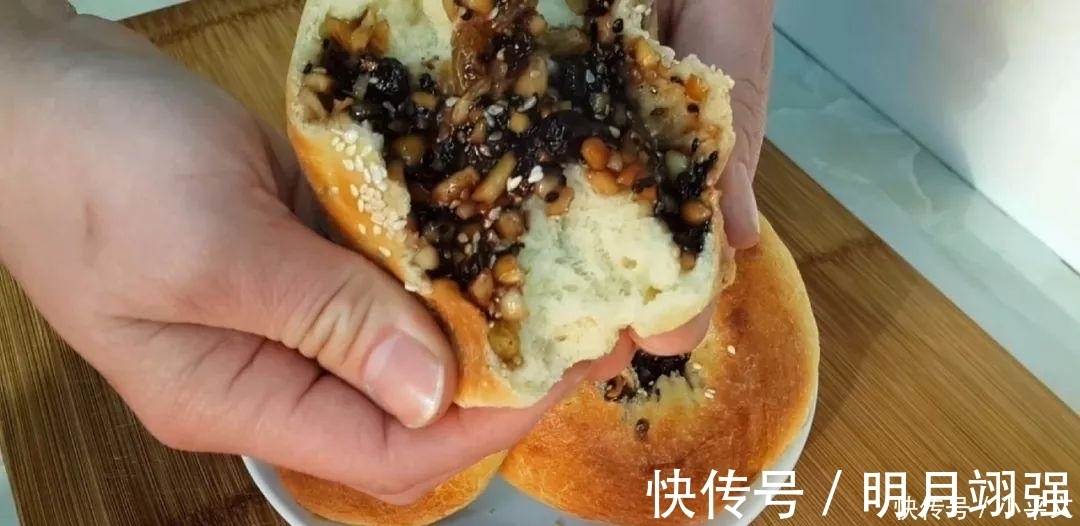 面粉还能这样做,不用一滴水,比面包火烧都好吃,老婆3个不够吃