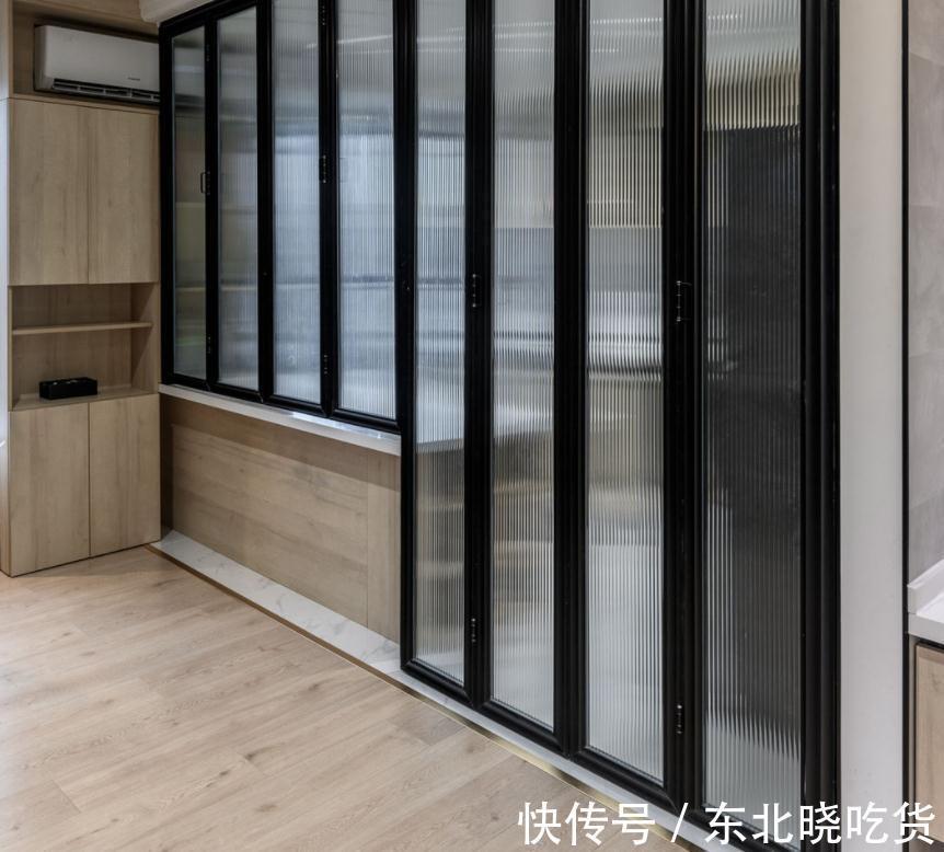 次卧|现代风格的绝美搭配,厨房和餐厅连在一起,不仅实用还能享受阳光