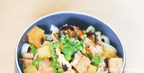 4碗面条你最喜欢吃哪一碗面,测出你今生能不能赚大钱!