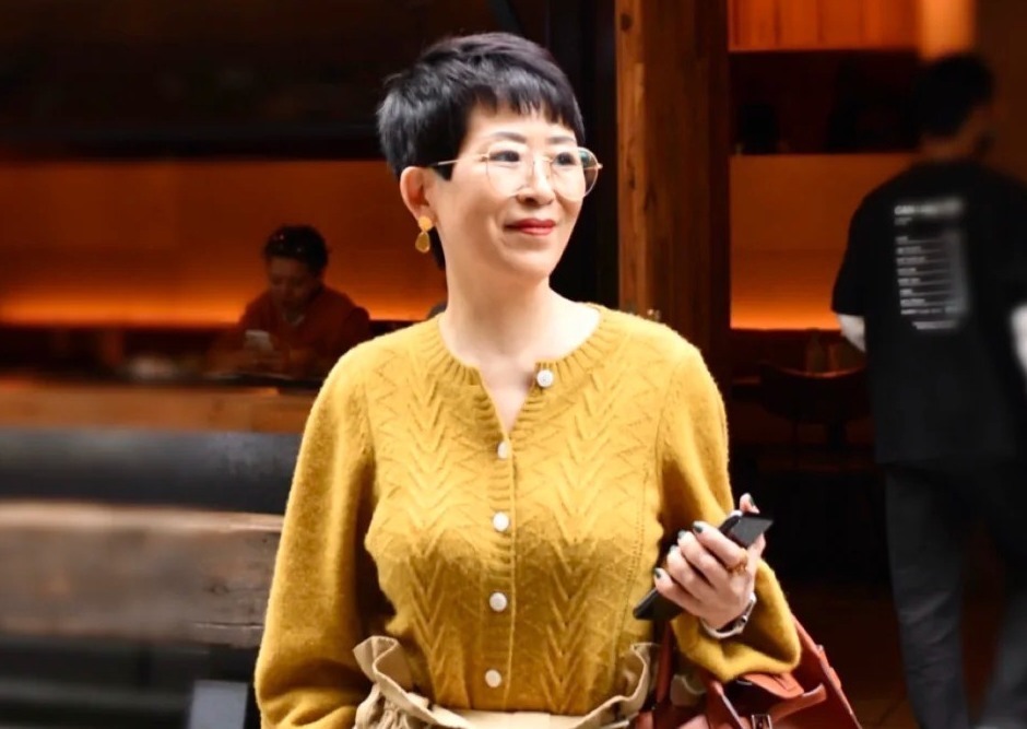 波波头 老年人别总烫小卷发型,学学三位60岁时髦奶奶的减龄发型,超洋气