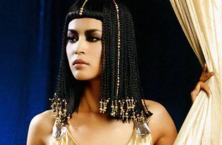 伤害|伤害女性身心的一种陋俗,中东西方普遍不允许,中国比较人性化