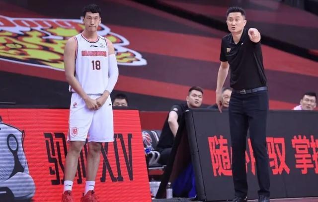 广东队|掉出联盟前五揪出最菜1人,频拖易建联后腿,22岁神射手恐遭弃用