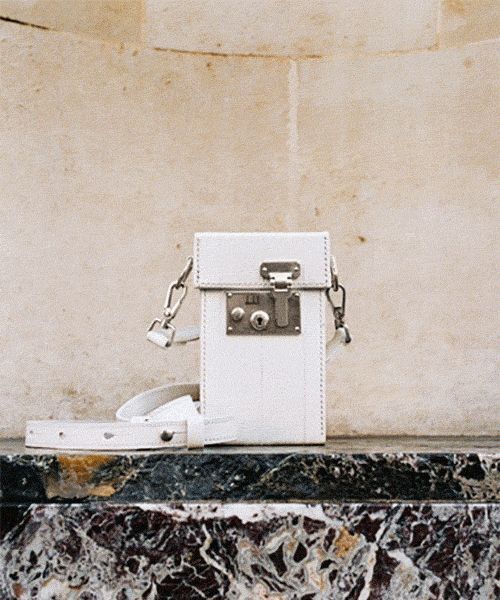 LOCK BAG IN LONDON Lock Bag伦敦巡礼