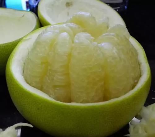 石榴|入冬后，是吃这4种水果的黄金期，价格实惠，营养美味，不吃可惜