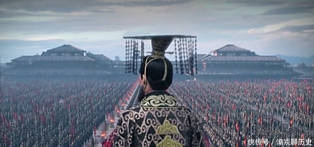 龙袍|君王上朝穿龙袍,那么君王的龙袍,是清洗还是直接扔掉呢?