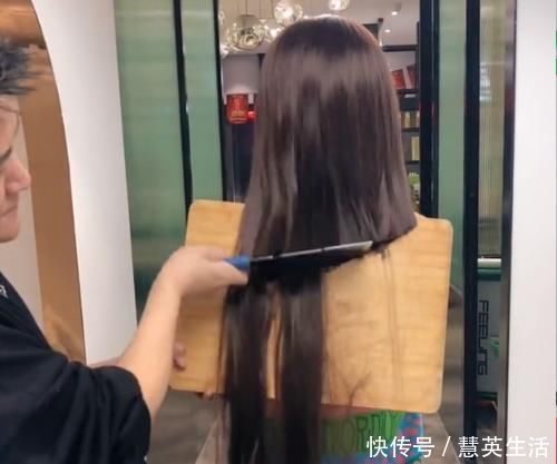 新发型|发型师用菜刀切出一款新发型,结果却让人意外,女生:还有这种操作?