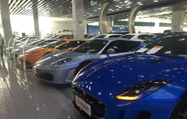 穷人|“穷人”的3种车!开回家当天就后悔,老司机:只有傻子愿意买