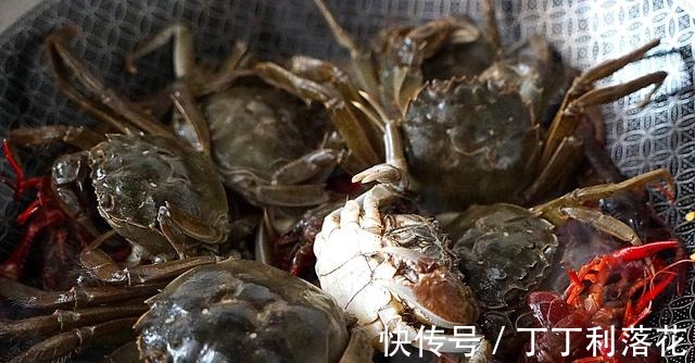中秋节|入秋后,螃蟹这做法太实用了,不油炸不清蒸,味道鲜美还不掉蟹脚!