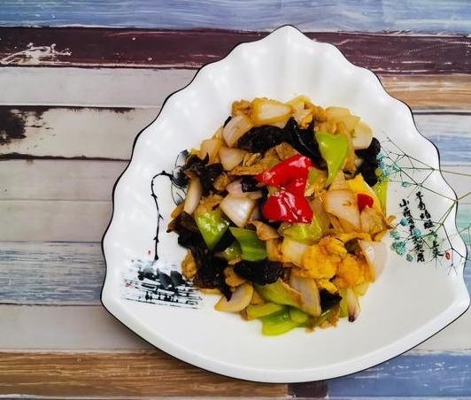 小炒|餐桌上的天然杀菌菜，1斤不到1块，入秋要多做给家人吃