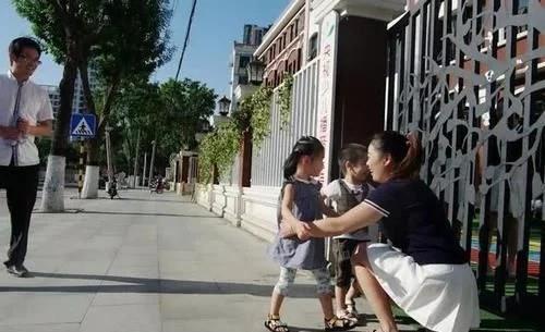 差距|“生男生女”都一样?20年后就能知晓差距,儿女双全的家长沉默了