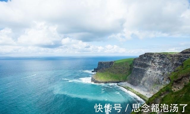 鏡報(bào)|一名年僅五歲的小男孩獨(dú)自穿越623英尺高最為可怕的斯特拉爾海崖