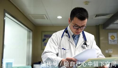 毛细血管|身上出现“小红点”？若是这2种情况，多半是肝病预警信号