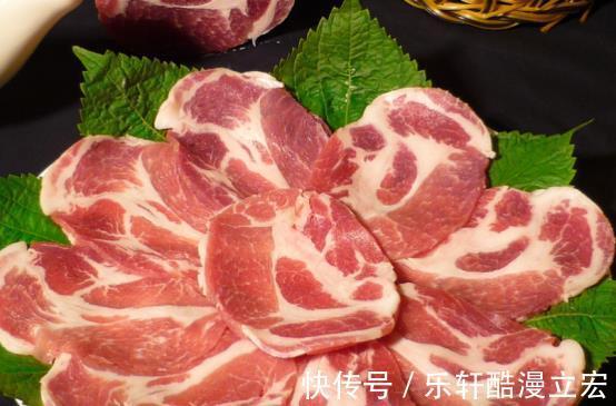 快手|做一道快手美食，茄汁猪扒饭制作起来很简单，材料也很少