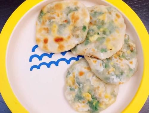 薄皮韭菜馅饼,不发面不烫面,柔软劲道馅鲜美,皮薄如纸味道佳