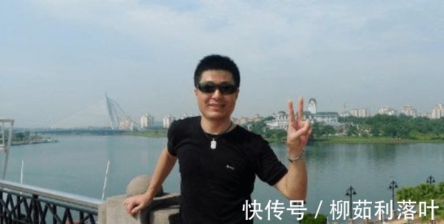 期门穴|57岁大哥喝酒32年，肝脏依旧健康红润，或是因为酒后2件事做得好！