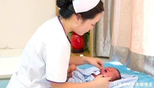 低体|宝宝刚出生护士就记录孩子有多重,究竟有什么含义宝妈要明白!