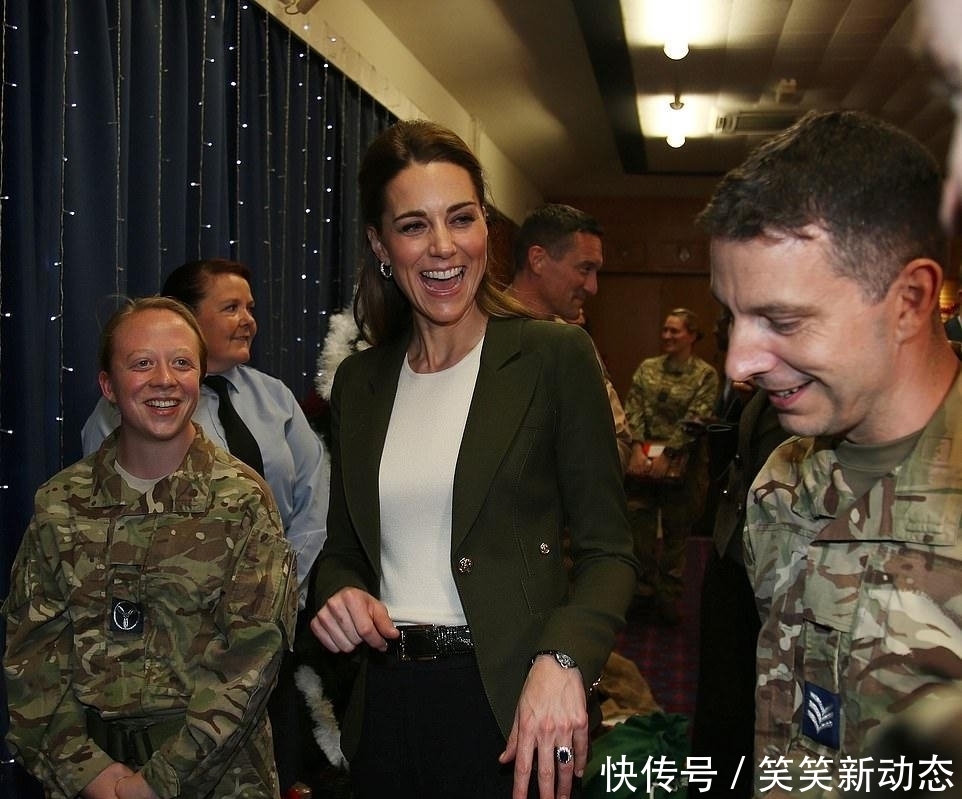 西班牙|46岁西班牙王后美得惊艳!蕾丝裙少女减龄,复古卷发美到骨子里