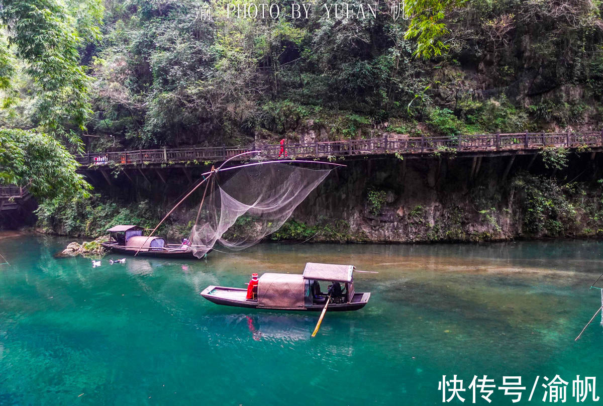 民族服装|三峡深处有人家，人间仙境美若画！李白杜甫欧阳修都曾到此打过卡