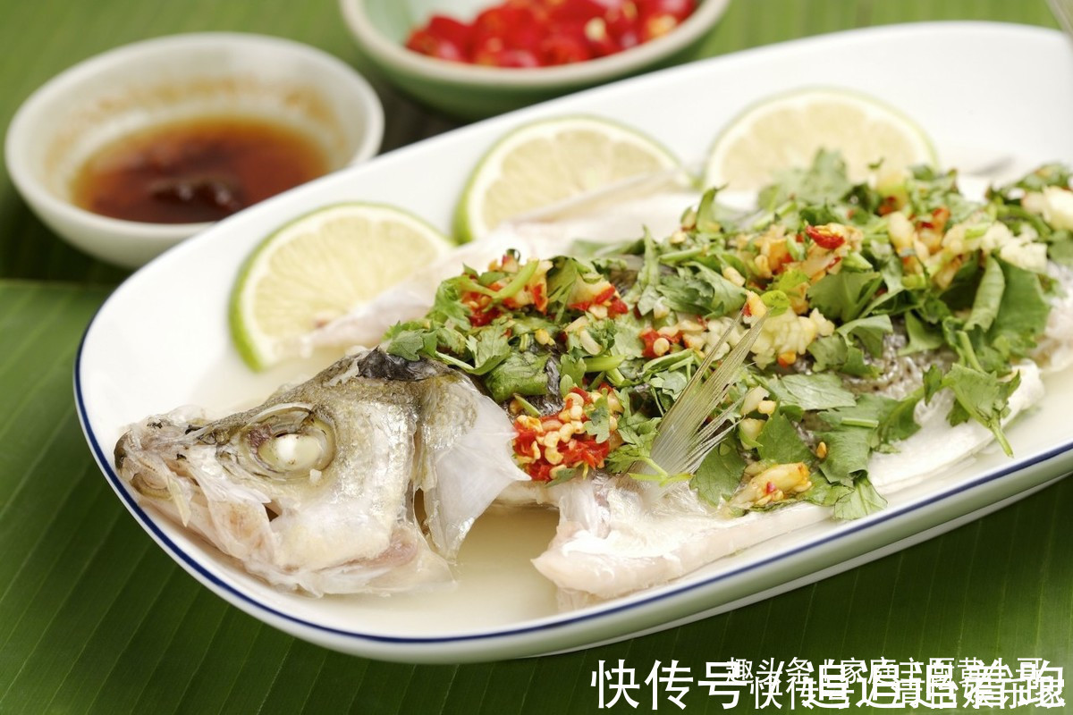 拔丝地瓜|为你精选6道年夜饭特色家常菜,寓意吉祥,老少爱吃,餐桌也漂亮