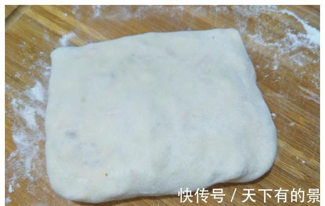 好吃|馅饼的好吃做法,皮薄馅多,柔软喷香,凉了也不硬