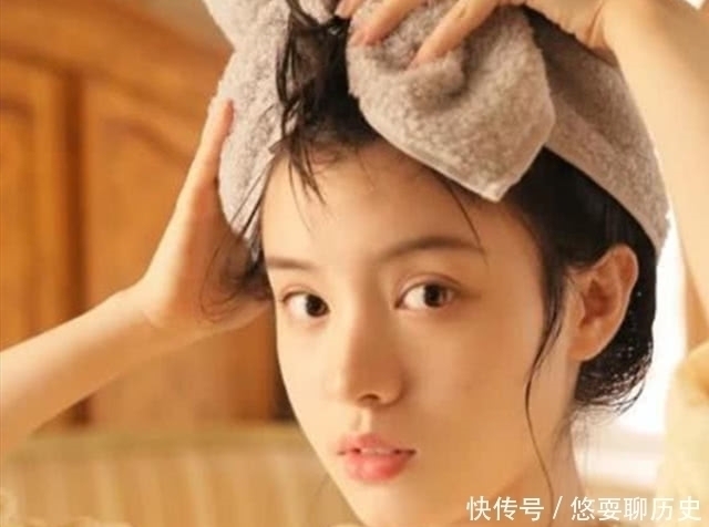 头皮|女生“洗头”要戒掉这3恶习,否则头发会“越洗越油”,还脱发!