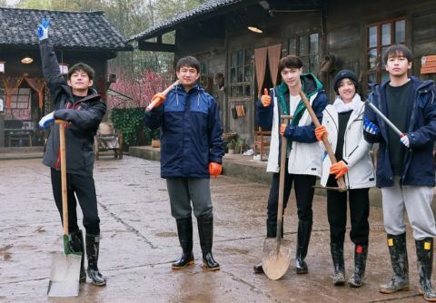 跑男|三部王牌综艺一起收官，《向往5》拿下第一，《跑男9》评分输得彻底