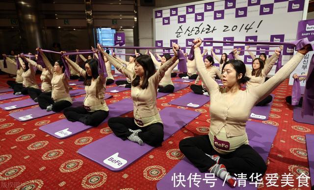 孕妇|超“硬核”孕妇走红,怀孕8个月体重56公斤,腹部线条太美了