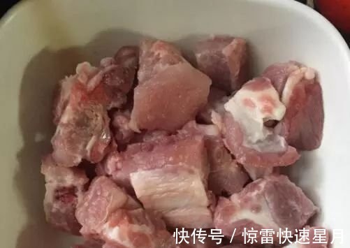 排骨|香酥排骨皮脆肉嫩，口感鲜滑，外焦里嫩，香气扑鼻，孩子特别喜欢！