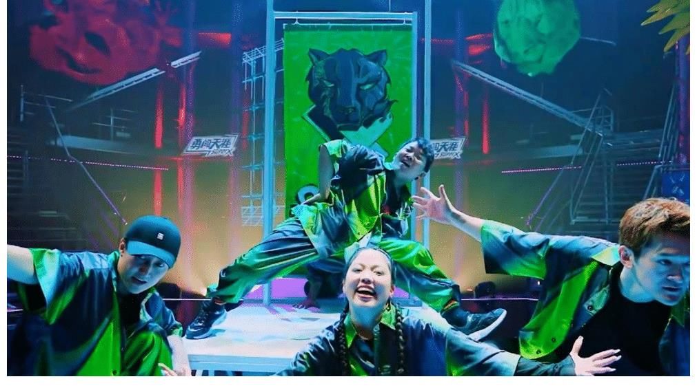 舞者|综艺《这就是街舞》，艺兴对的起他流的每一滴汗水，赢得实至名归