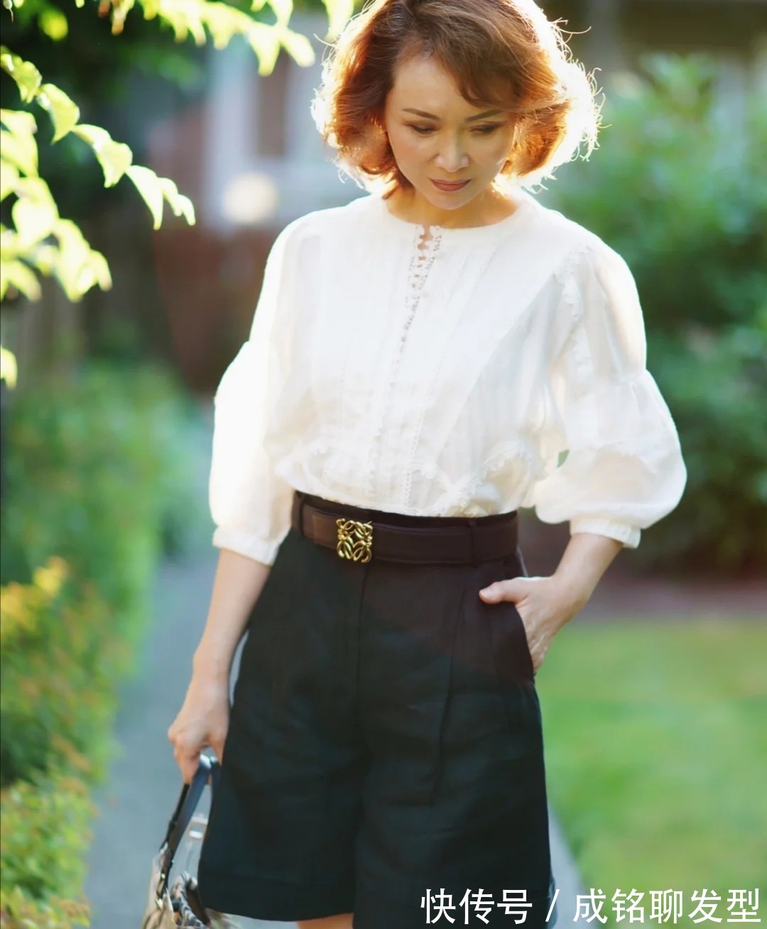 装嫩|奔六的女人无需刻意装嫩,学学这些博主的减龄穿搭,想不漂亮都难