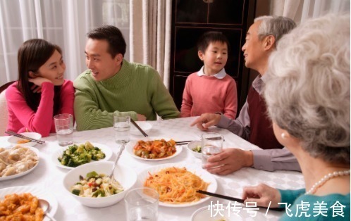 乐乐|5岁孩子被问奶奶好还是姥姥好,孩子的回答,让在场的大人很羞愧