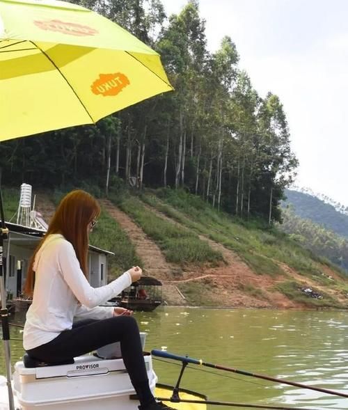 户外钓鱼,为什么看不到“女钓友”呢晒黑只是其一,它才是关键