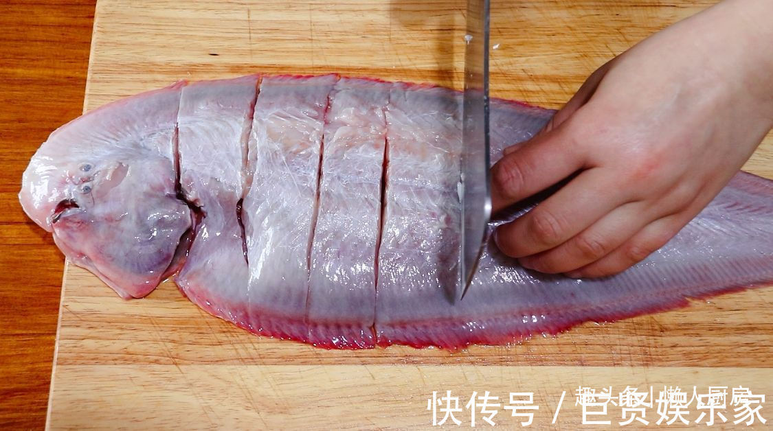 加料酒|这种鱼你们叫什么红烧最好吃,鱼肉久煮不老,一点腥味都没有