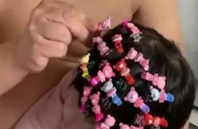 直男|“直男爸爸”接娃出院引围观，宝妈看后哭笑不得：只让他折根桃枝