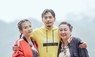 母爱|坐月子时,母亲说腰疼不能来,听到那边对话,母爱太伟大