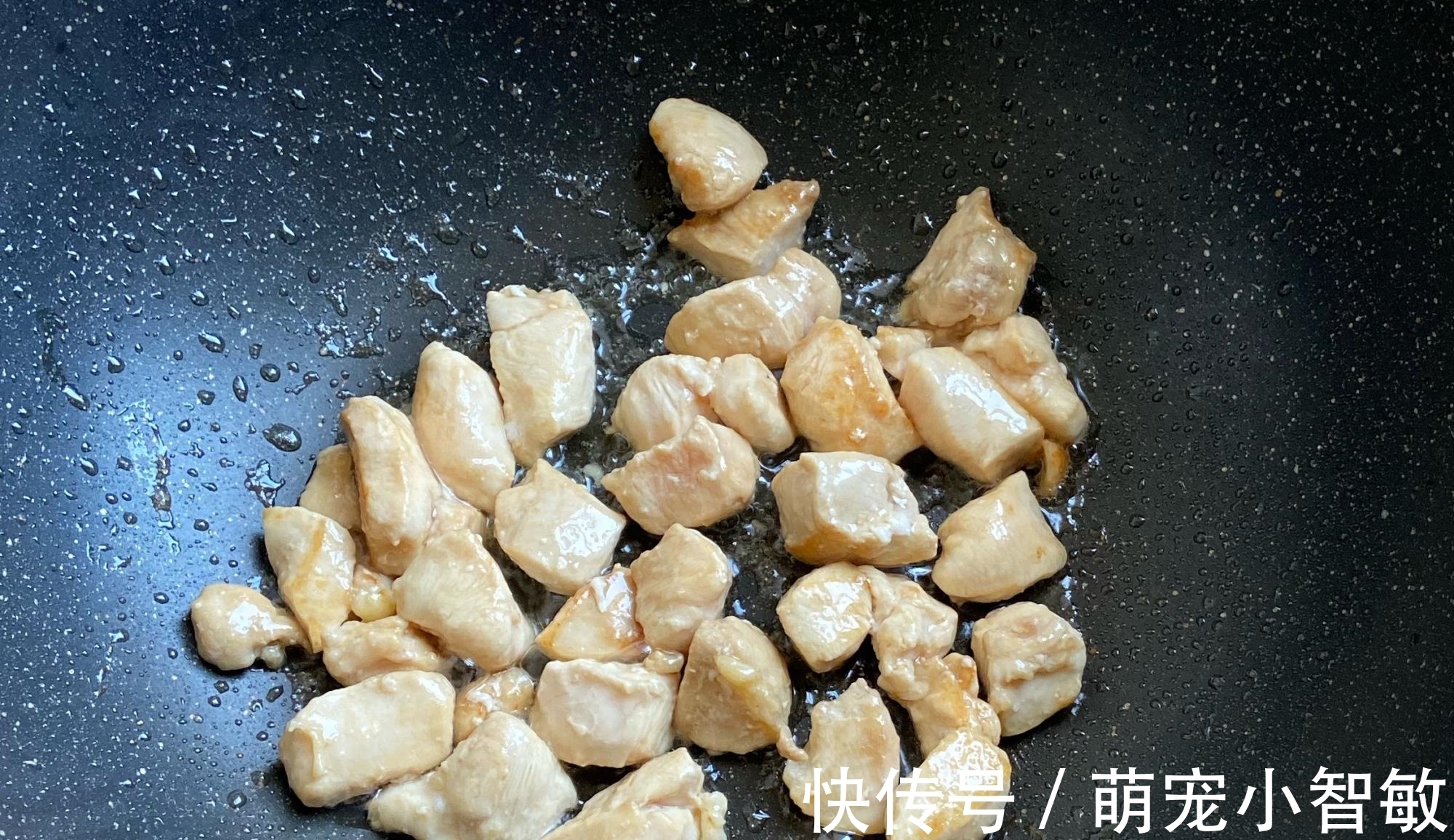 贝贝南瓜|5岁女儿跟妈妈吃一个月减肥餐,妈妈瘦了女儿重了,闺蜜:很正常