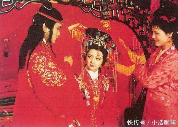 钟鸣鼎$薛宝钗执意要嫁给贾宝玉,背后原因太辛酸,真的等不起了