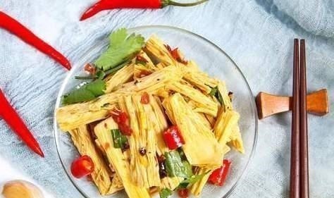 泡腐竹,不要放在水里就泡,厨师长教你一招,简单快速不夹生