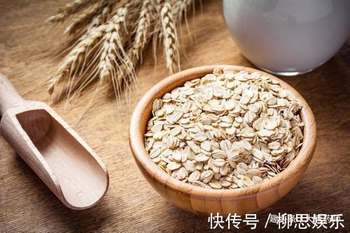 肠胃功能|吃早餐时,除了要少喝大米粥,这4种食物,也要尽早撤下饭桌!