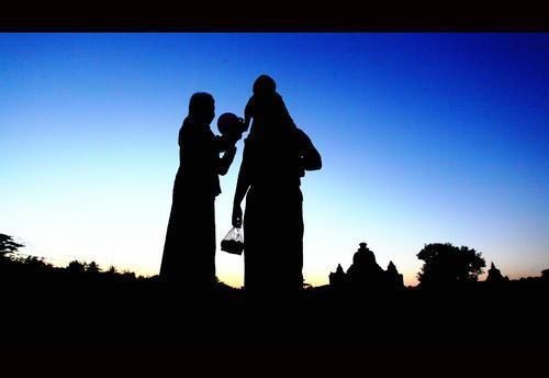 离婚|6岁女儿经常喊肚子疼,家长带她去医院,医生叹气你们离婚吧