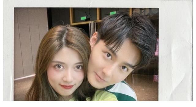 實錘|綜藝有劇本實錘？《心動4》馬子佳認(rèn)愛孔汝淳，合影卻暴露關(guān)鍵