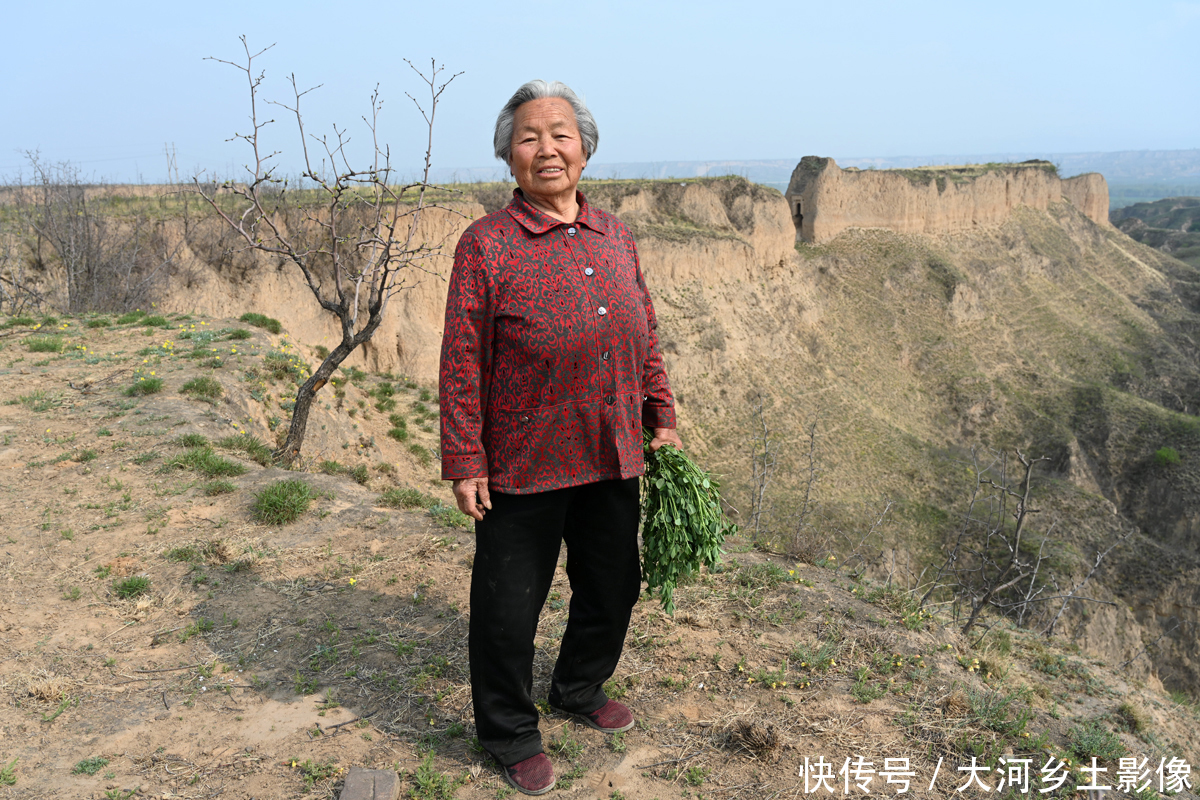 黄土高坡百米绝壁藏神秘古堡，无人知道原委，80岁大娘揭开秘密