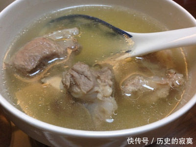 看似健康的“汤”，其实是肾脏杀手，很多人常喝，肾或都喝稀烂了