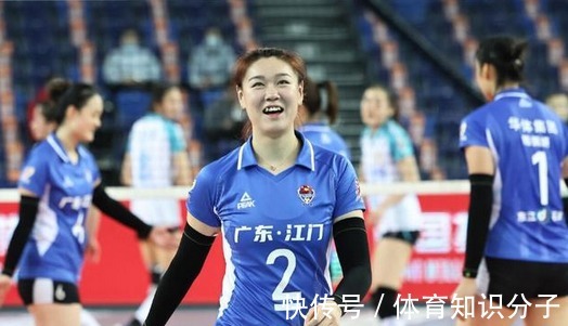 广东女排|甜蜜姐弟恋!26岁女排女神恋上19广东男篮帅哥,郎才女貌太般配
